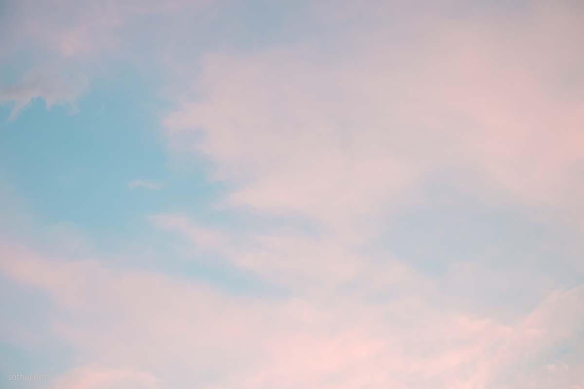 パステル ピンクの雲